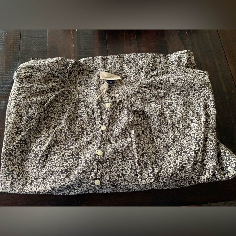 Love sleeve flower shirt